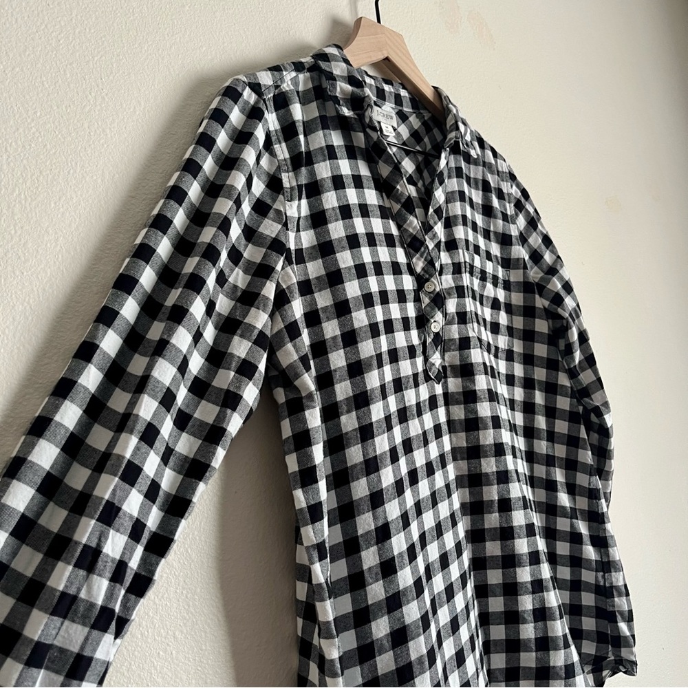 ✨MOVING SALE✨ Lowest Price! J. CREW Black White Buffalo Check 100% Cotton Top M - Picture 3 of 9